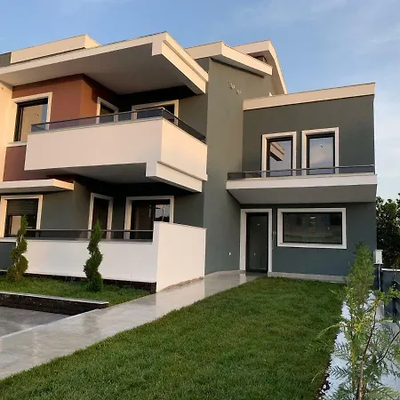 L&s House *