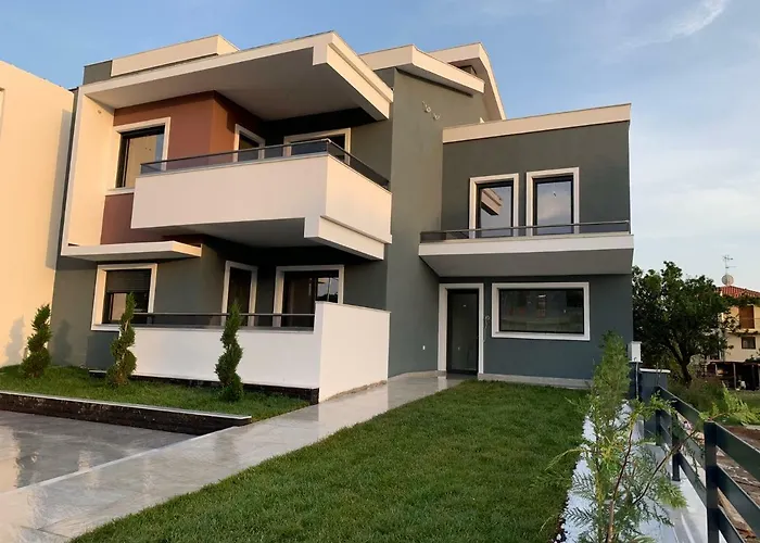 L&s House *