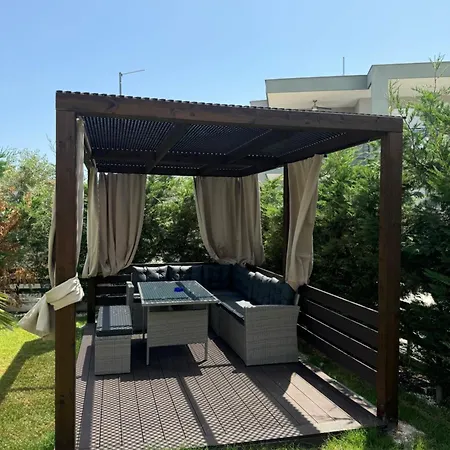 L&s House Apartment *